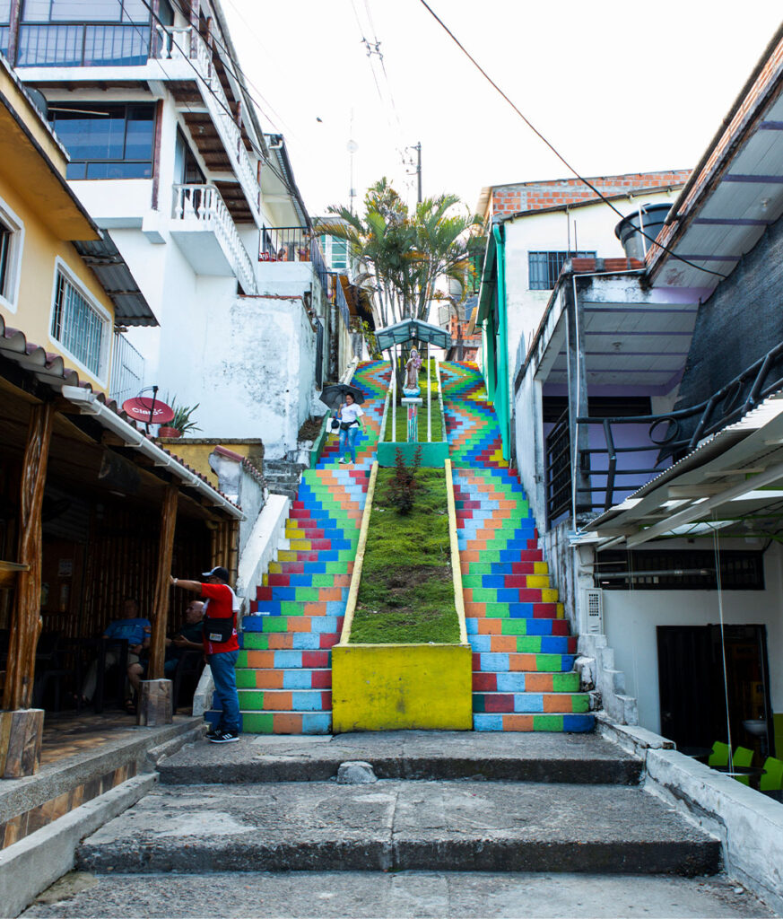 Escaleras de colores. Norcasia